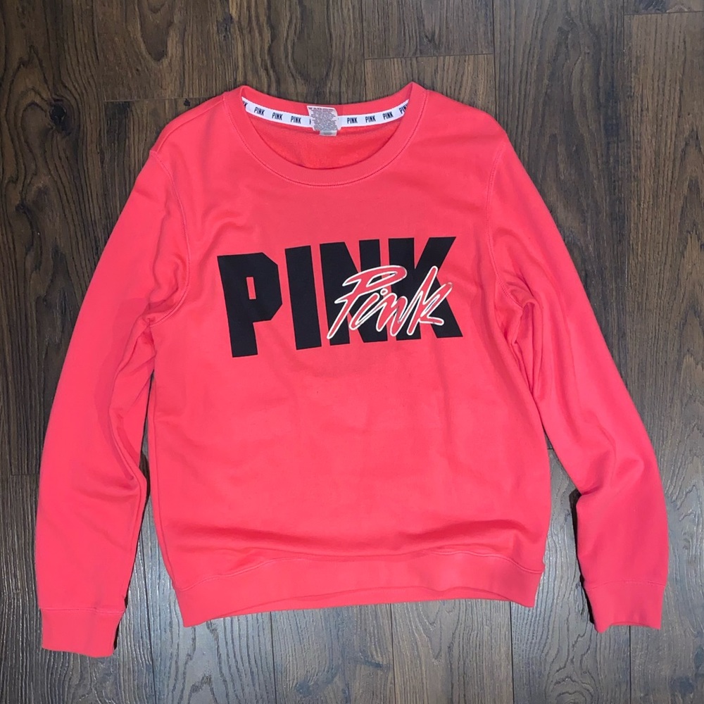 ‼️2 FOR $32 + 4.99 ship‼️ PINK Sweatshirt✨💗
